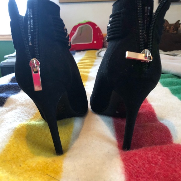 Chelsea Girl Booties - Picture 4 of 4